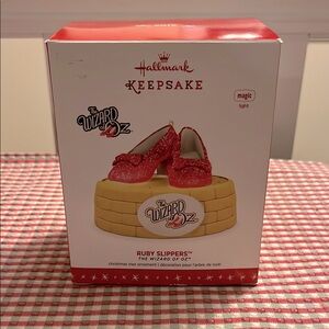 Hallmark Keepsake “The Wizard of Oz” ornament
